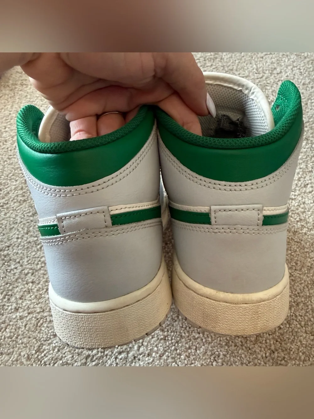 Air Jordan 1 Mid Size 5 Youth PINE GREEN SMOKE GREY DQ8423-142